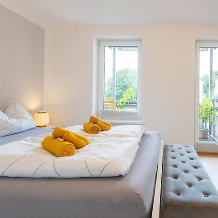 Schlosskoenig - Modernes & Zentrales Apartment Mit Balkon Und Arbeitsplatz Σβερίν Εξωτερικό φωτογραφία