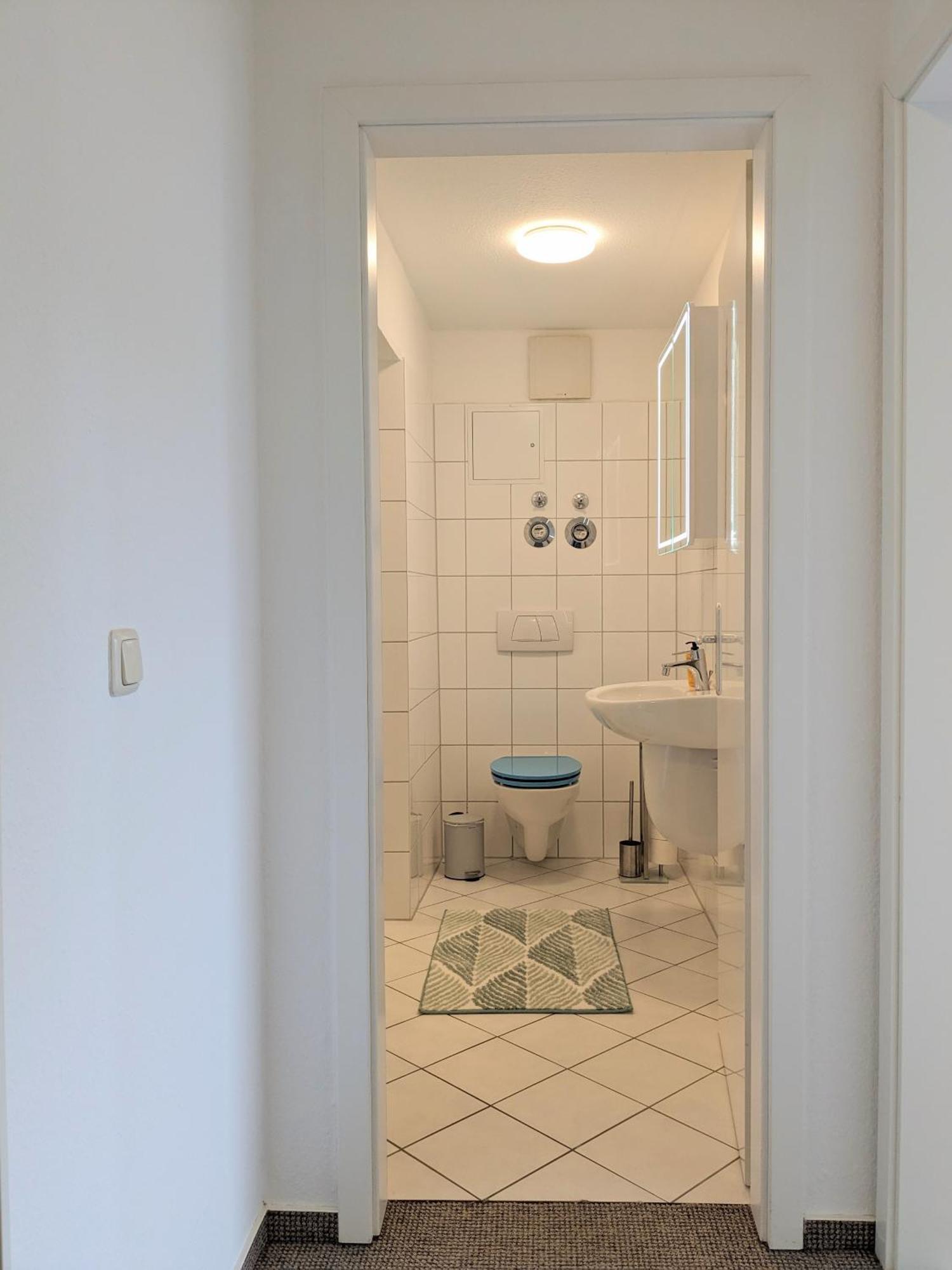 Schlosskoenig - Modernes & Zentrales Apartment Mit Balkon Und Arbeitsplatz Σβερίν Δωμάτιο φωτογραφία