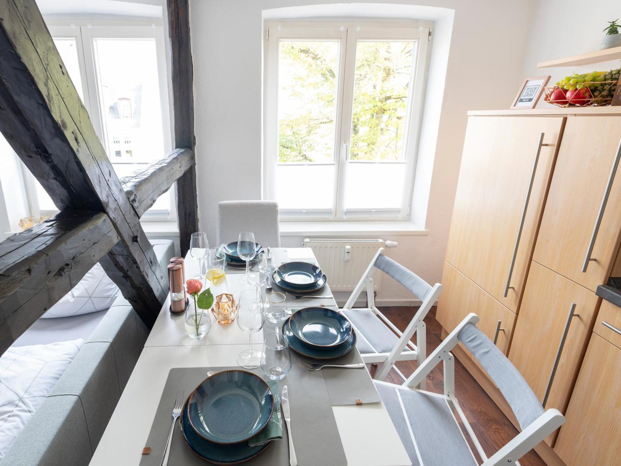 Schlosskoenig - Modernes & Zentrales Apartment Mit Balkon Und Arbeitsplatz Σβερίν Εξωτερικό φωτογραφία
