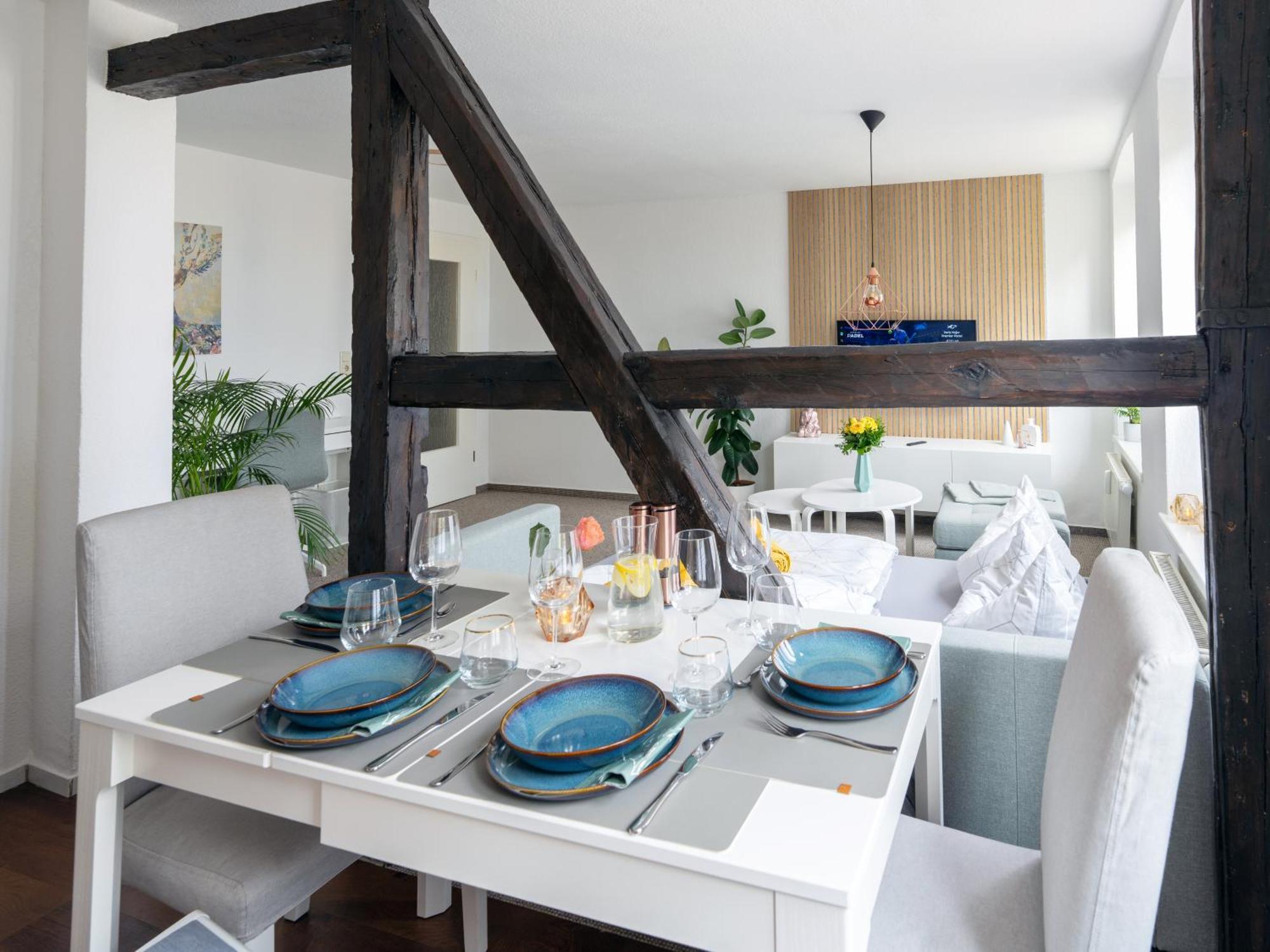Schlosskoenig - Modernes & Zentrales Apartment Mit Balkon Und Arbeitsplatz Σβερίν Εξωτερικό φωτογραφία