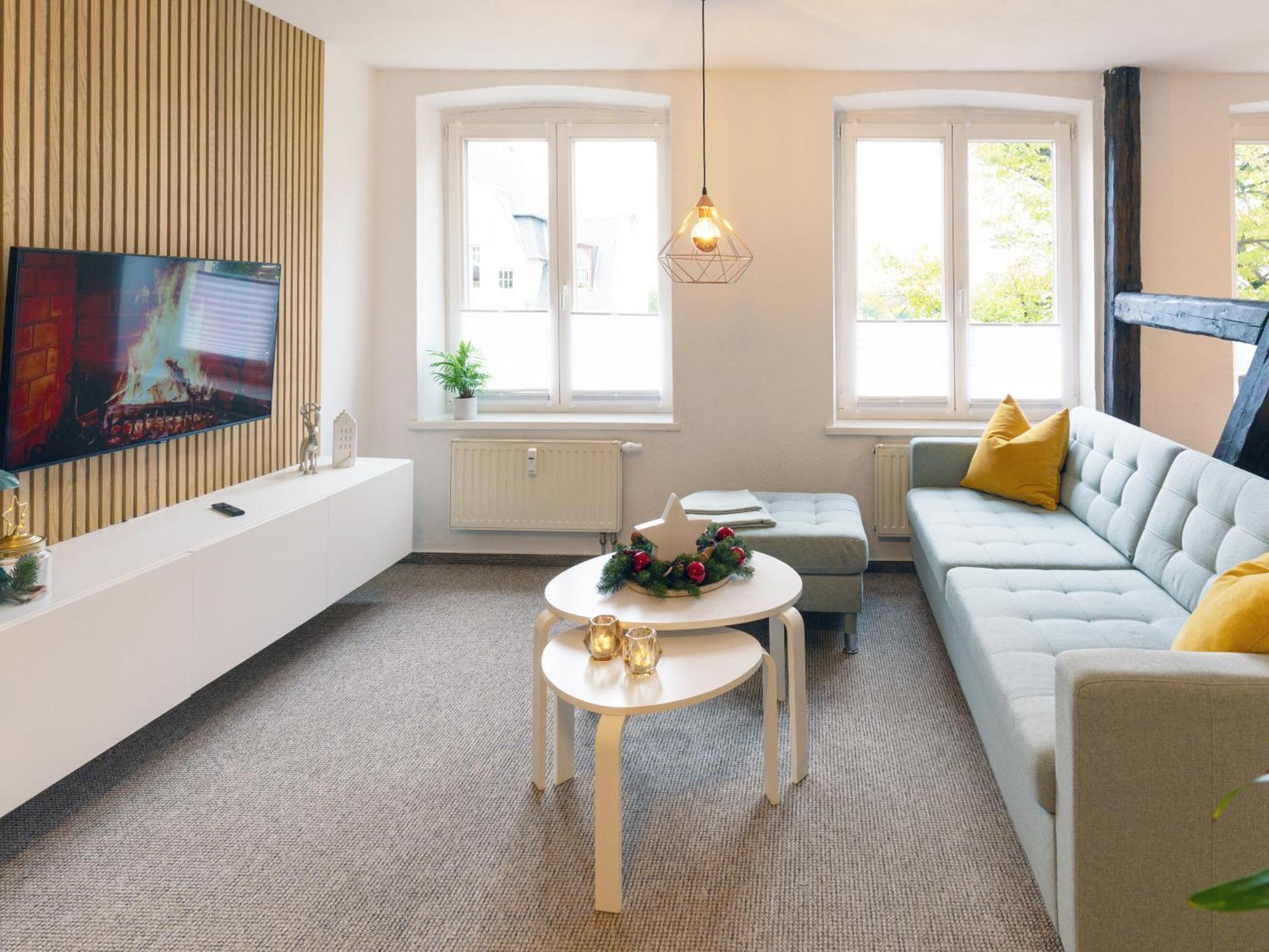 Schlosskoenig - Modernes & Zentrales Apartment Mit Balkon Und Arbeitsplatz Σβερίν Εξωτερικό φωτογραφία